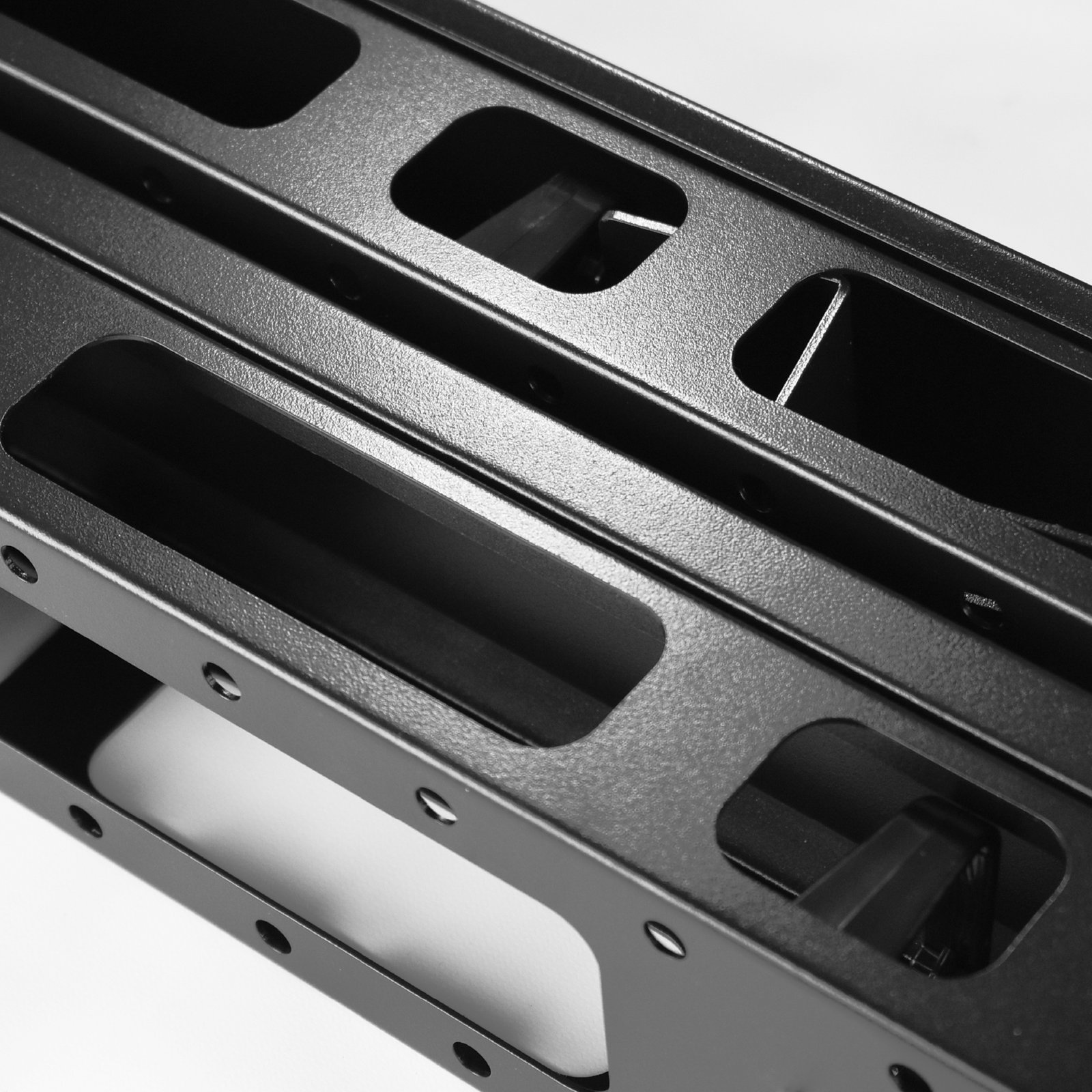 ORGANIZADOR DE CABLEADO VERTICAL CON TAPA 30 UNIDADES - Imagen 3